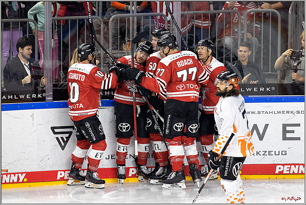 PENNY DEL;  Kölner Haie - Grizzly Wolfsburg; Köln, 26.10.2022